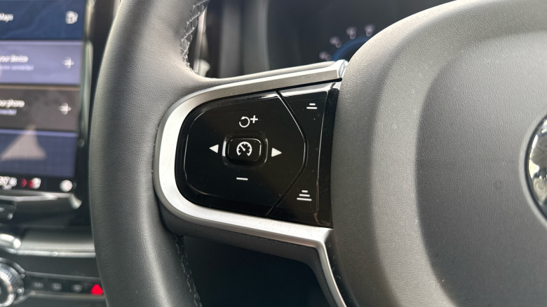 Volvo XC60 2.0 B5P Plus Dark 5dr AWD Geartronic Petrol Estate